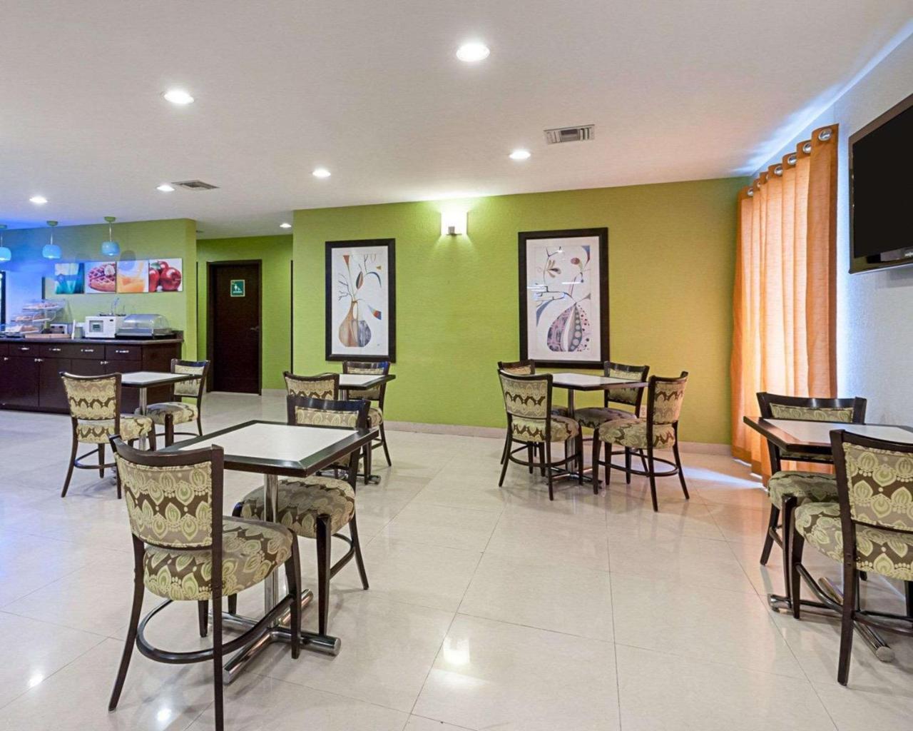 Quality Suites Sulphur Zewnętrze zdjęcie